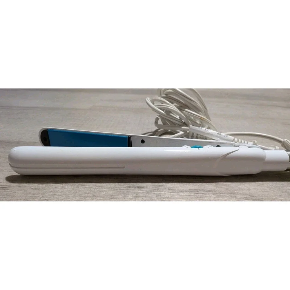 RUSK Deep Shine Flat Iron Hair Straightener 1
